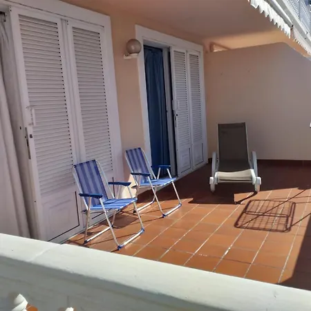 Mónica-la Palma * Puerto De Naos
